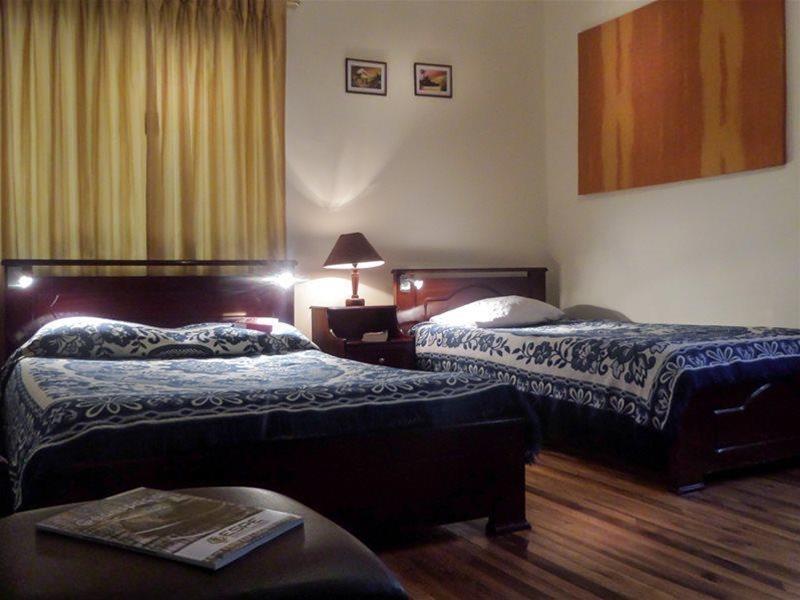 Jhomana Guesthouse 基多 外观 照片